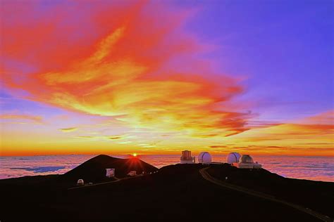 Mauna Kea Summit Sunset & Stargazing Tour