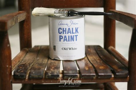 Step by Step: Annie Sloan Chalk Paint Tutorial | Simply Ciani