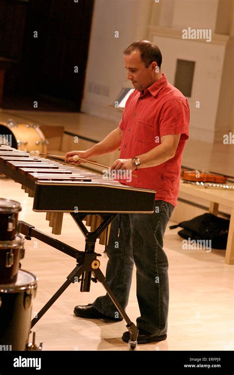 Xylophone player hi-res stock photography and images - Alamy