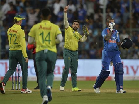 India vs South Africa: Tabraiz Shamsi Explains Shoe Celebration After Getting Shikhar Dhawan's ...