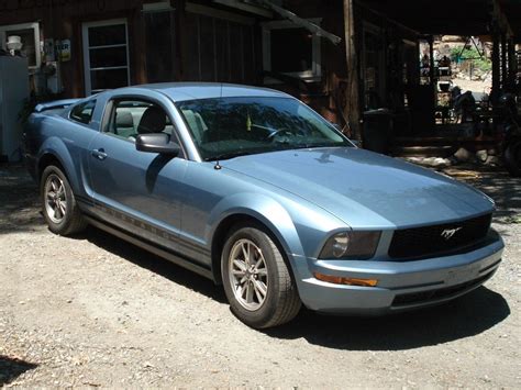 2005 Ford Mustang Options