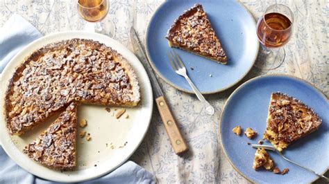 Almond tart recipe - BBC Food