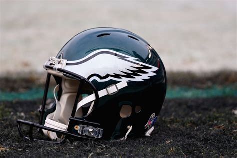 Look: Eagles Player's Super Bowl Cleats Are Going Viral - The Spun