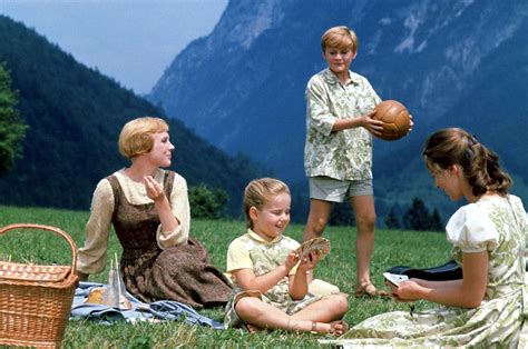 “Sound of Music” Sing-a-Long lets fans play Julie Andrews | The Spokesman-Review