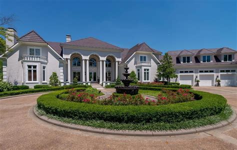 One Of Kentucky's Finest Estate's Now Available. This 15,000 Sq.Ft Estate Sits On 9 Private ...