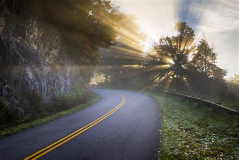 From Vineyards to Waterfalls: Map out Your Blue Ridge Parkway Road Trip ...