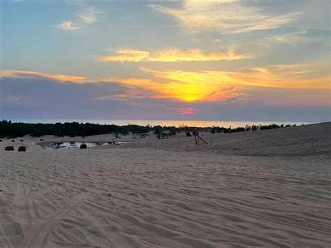 Catching the sunset before leaving the Silver Lake sand dunes. : r/Michigan