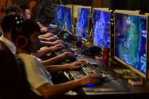 No más de tres horas a la semana: China limita los videojuegos online a menores de edad - Radio Duna