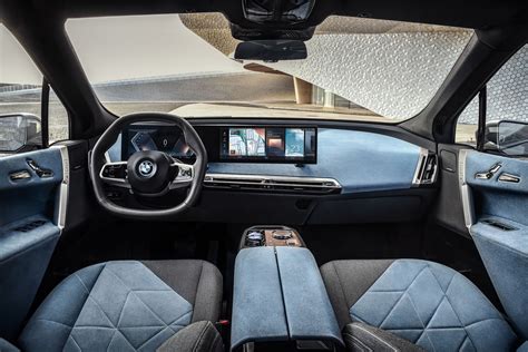 BMW iX interior discretely integrates high-tech features - Common Factor Pro