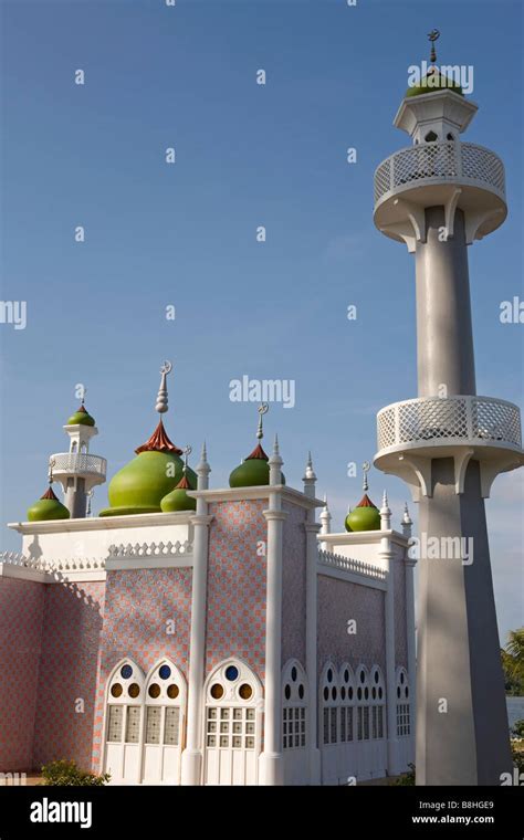 Pattani Central Mosque, Thailand Stock Photo - Alamy