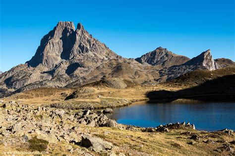 France - The Pic du Midi d'Ossau, hiking around the Lac d'Ayous ...