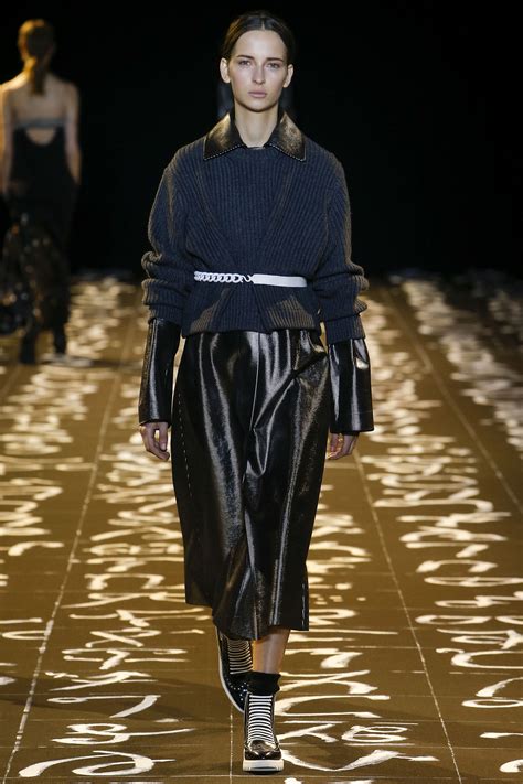 Edun Fall 2016 Ready-to-Wear Fashion Show | Fashion, Ready to wear, Fashion week 2016