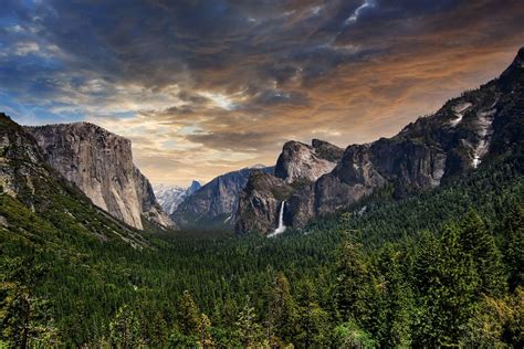 Yosemite Night Wallpaper Free Download