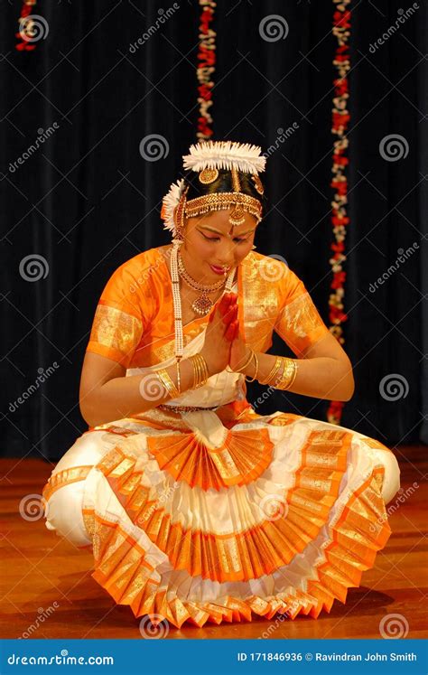 Bharatanatyam editorial photo. Image of coast, malaysia - 171846936