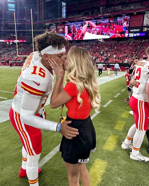 Brittany Mahomes makes Sports Illustrated Swimsuit Issue debut in ...