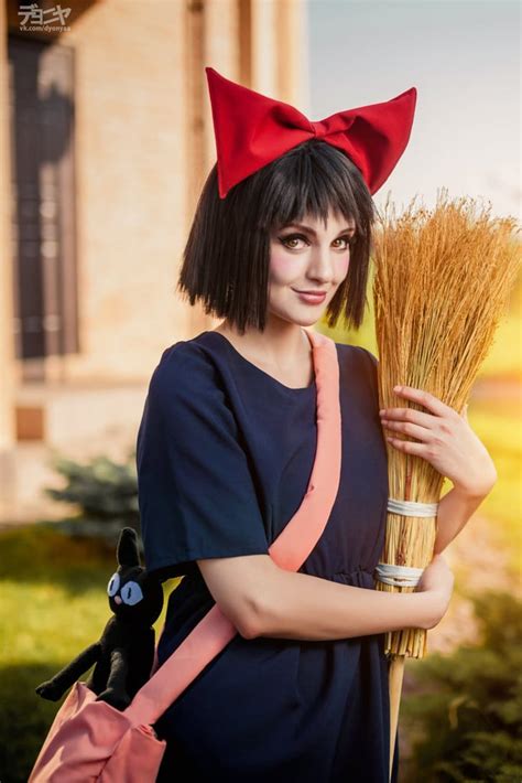 Kiki From Kiki's Delivery Service | Totoro Costume DIY | POPSUGAR Tech ...