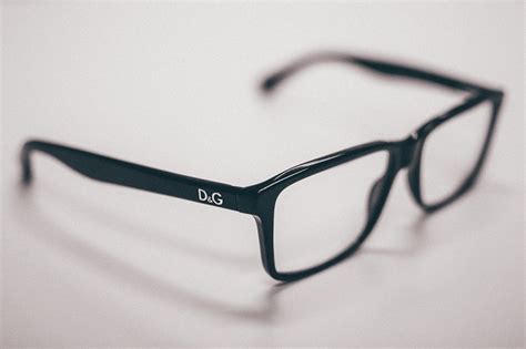 Bifocal Lenses: What Do You Need to Know? - Multifocals.com