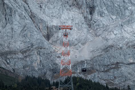 Seilbahn Zugspitze in Garmisch-Partenkirchen • Enviadi