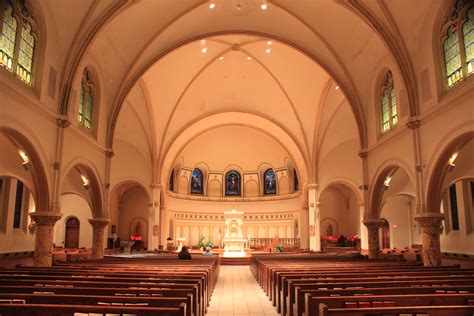 File:Saint Thomas the Apostle Catholic Church Sanctuary Ann Arbor ...