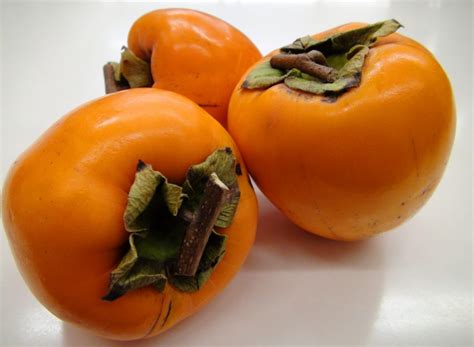 11 Health Benefits of Persimmon | Nutrition Fox