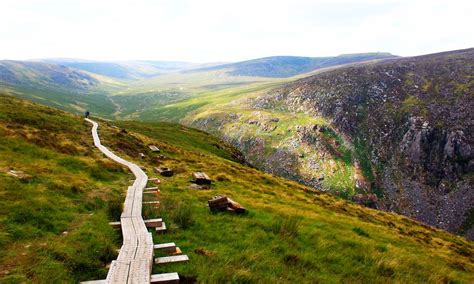 The 7 Best Walks in Ireland | Wanderlust