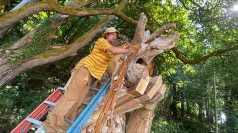 Artist Thomas Dambo builds giant Nordic trolls in the Northwest | king5.com