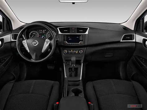 2018 Nissan Sentra: 90 Interior Photos | U.S. News