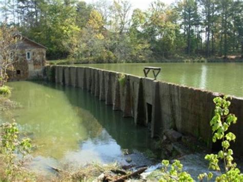 Dew's Lake Dam- Gordon County Georgia - Water Dams on Waymarking.com