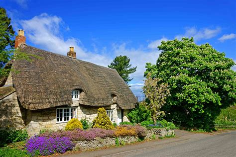 English Cottages You'll Fall in Love With