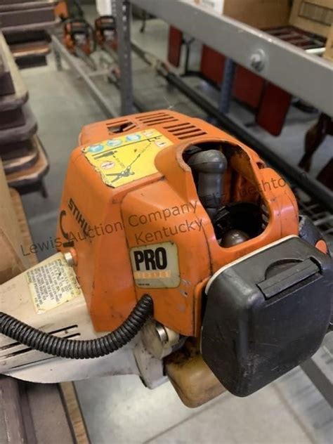 2008 Stihl Pole Saw Model HT75 (pro series) Runs | Live and Online Auctions on HiBid.com