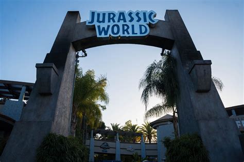 Jurassic World reopens at Universal Studios Hollywood with new scenes ...