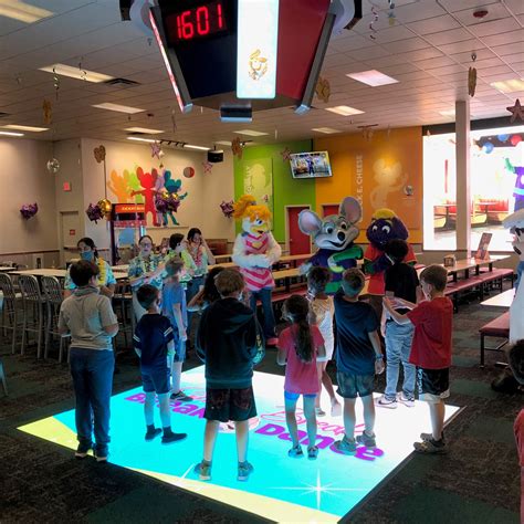 Chuck E. Cheese In Brandon Hosts A Kid’s Place In Honor Of Its Grand Reopening | Osprey Observer