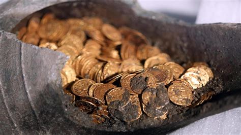 Ancient Jar of Roman Gold Coins Discovered Under Italian Theater
