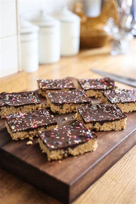 No-Bake Chocolate Peanut Butter Crispy Bars {gluten-free} - From The Larder