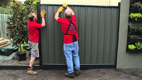 How To Install Colorbond Fence Panels - DIY At Bunnings - YouTube