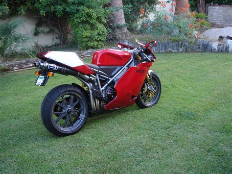 DUCATI 998 - Review and photos