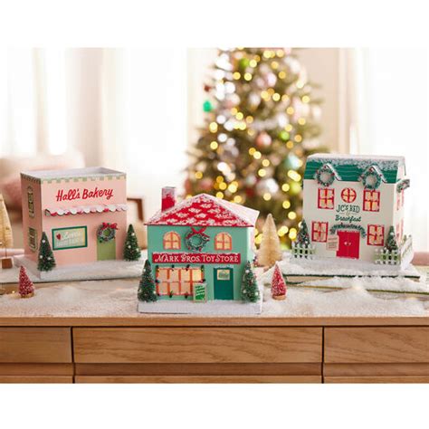 Christmas Cards, Gifts, Ornaments & Decorations | Hallmark