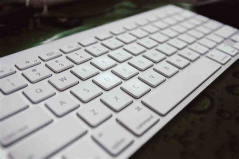 Comment faire un E majuscule avec accent sur clavier azerty ...