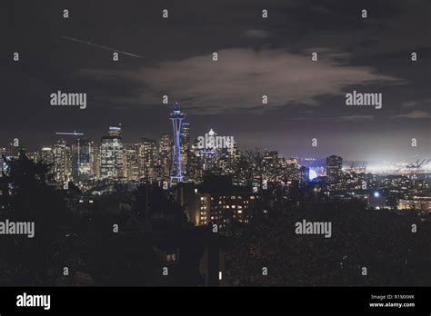 Seattle Skyline at Night Stock Photo - Alamy