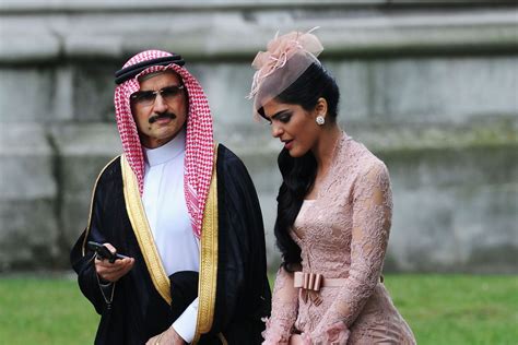 Saudi Arabia announces arrest of billionaire Prince Alwaleed bin Talal ...