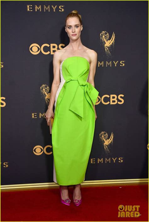 Black Mirror Stars Gugu Mbatha-Raw & Mackenzie Davis Shine at Emmys ...