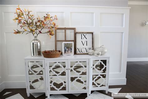 Mirrored console table - ready for fall! - The Sunny Side Up Blog