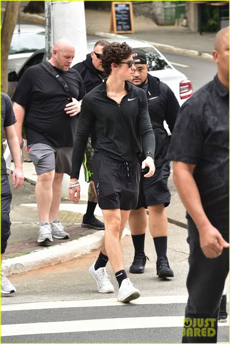 Shawn Mendes Steps Out With a Huge Security Entourage in Brazil: Photo 4395235 | Pictures | Just ...