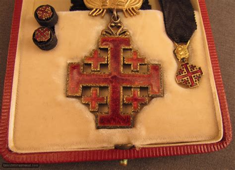 Equestrian Order of the Holy Sepulchre Medal Set (Knight Rank)