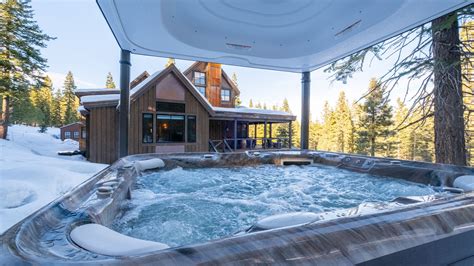 Cabin Rentals in Lake Tahoe with Hot Tubs | Tahoe Signature Properties