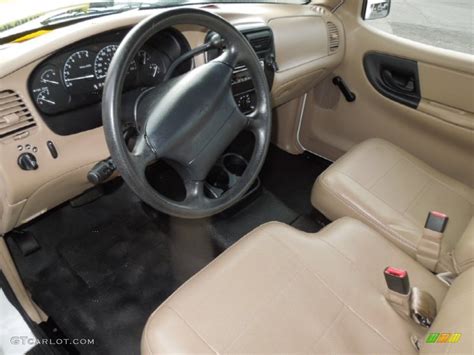 2000 Ford Ranger XL Regular Cab 4x4 Interior Color Photos | GTCarLot.com