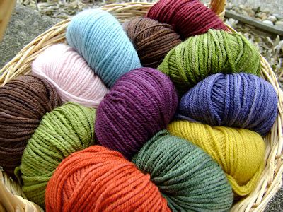 My Rose Valley: Yarn sale!