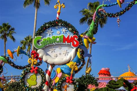 Bubba's Garage: Photos from Universal Orlando Christmas