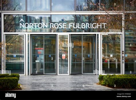 Norton rose fulbright london offices hi-res stock photography and ...