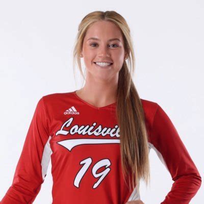 Elena Scott, Libero, Louisville Cardinals - NIL Profile - Opendorse